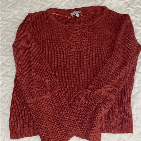 Boho vibes! Lucky Brand bell sleeve sweater - Picture 2 of 9
